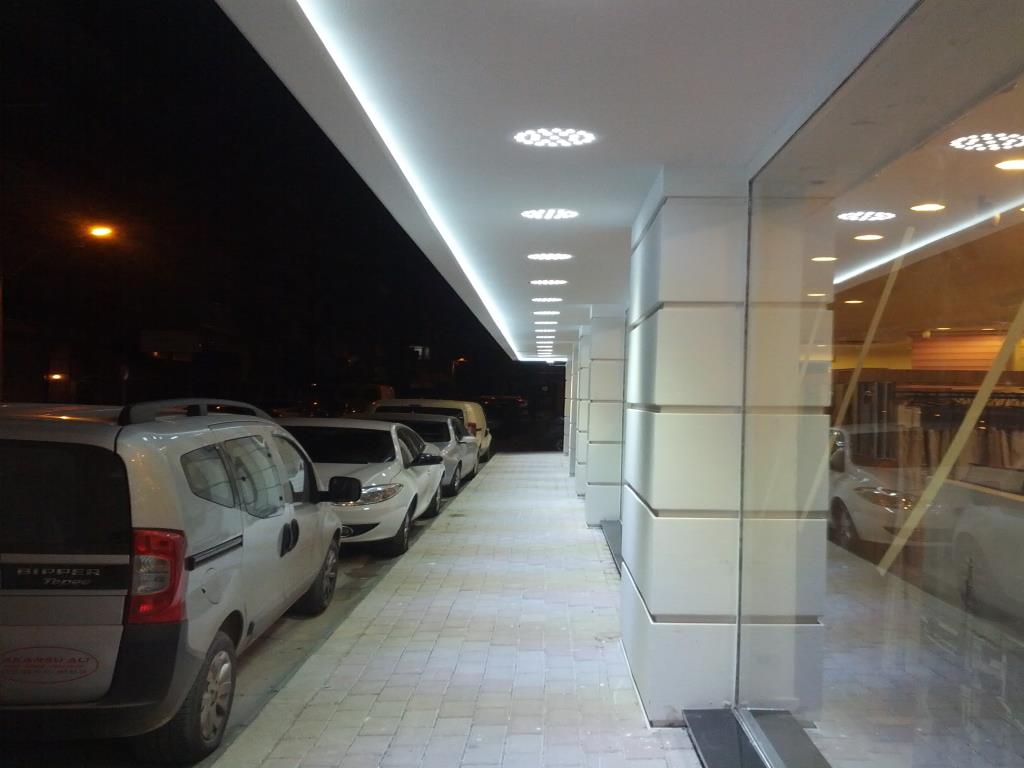 Elektrikciniz'den Akarsu Ali Girne Mağaza Tadilat ve Montajı